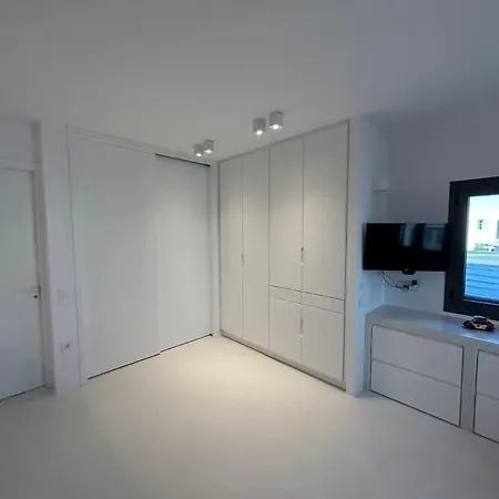 Laullie אורנוס