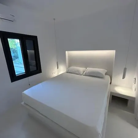 Laullie * Ornos (Mykonos)